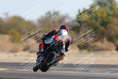 media/Dec-18-2022-SoCal Trackdays (Sun) [[8099a50955]]/Turn 7 Backside (1125am)/